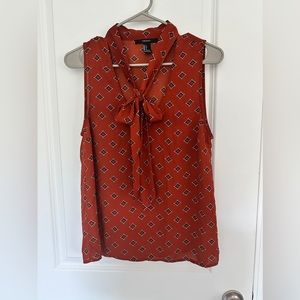 Forever 21 Burnt Orange Diamond Tie Front Top Size Small